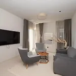 Beachfront Malia Near With Heated Pool & Jacuzzi Villa