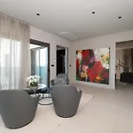 Villa Beachfront Malia Near With Heated Pool & Jacuzzi *