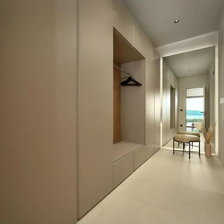 Beachfront Malia Near With Heated Pool & Jacuzzi 别墅 *
