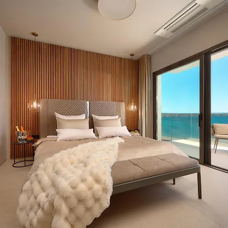 Beachfront Malia Near With Heated Pool & Jacuzzi 别墅 特罗吉尔