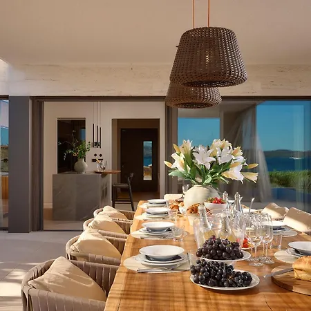 Beachfront Malia Near With Heated Pool & Jacuzzi