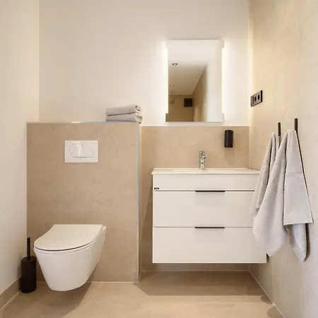 Beachfront Malia Near With Heated Pool & Jacuzzi * 特罗吉尔