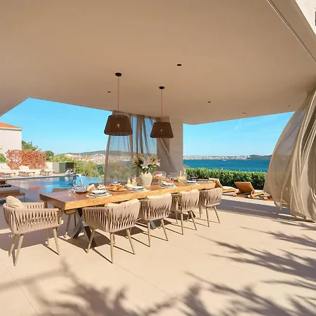 Beachfront Malia Near With Heated Pool & Jacuzzi 别墅 特罗吉尔