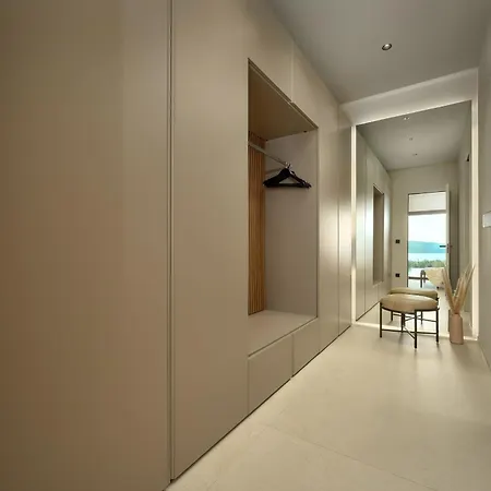 Beachfront Malia Near With Heated Pool & Jacuzzi * Τρογκίρ