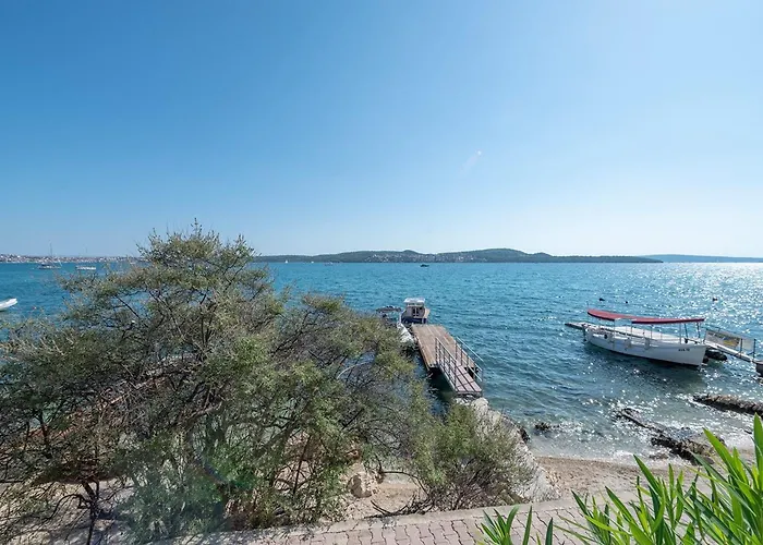 빌라 Beachfront Malia Near With Heated Pool & Jacuzzi 트로기르