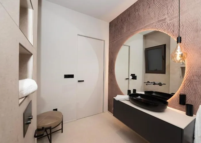 빌라 Beachfront Malia Near With Heated Pool & Jacuzzi